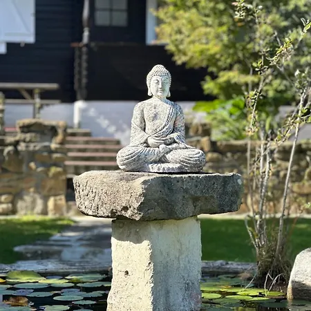 Vairocana *